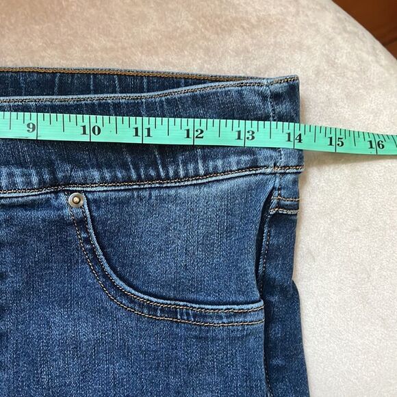 Spanx Sz M Md/Dk Rinse Raw Hem Jegging Control Jeans - Picture 8 of 10